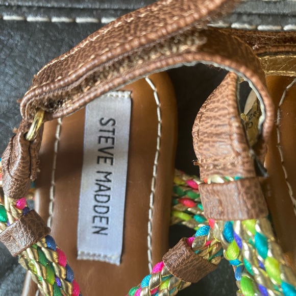 Steve Madden girls sandals - Picture 3 of 3